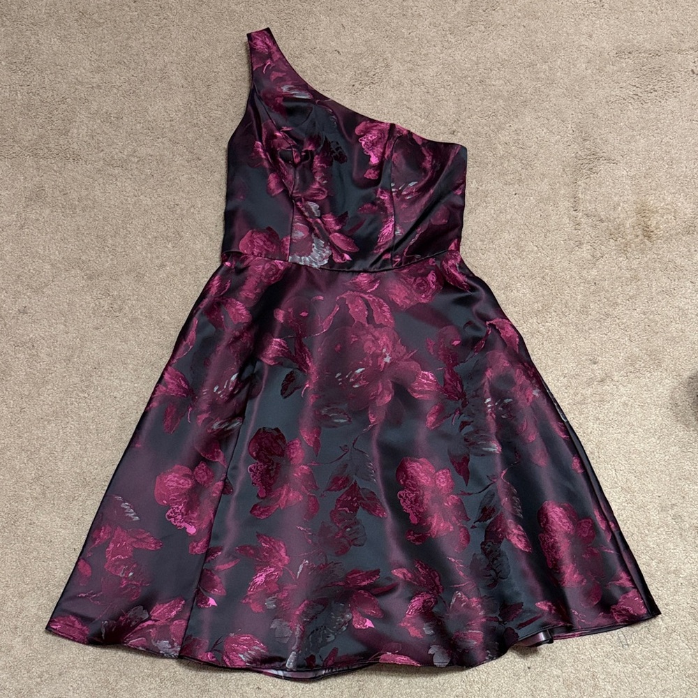 One-Shoulder Floral Dress